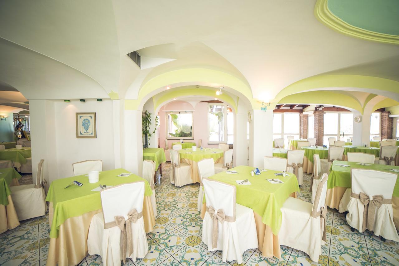 Hotel Carlo Magno Forio di Ischia Exterior foto